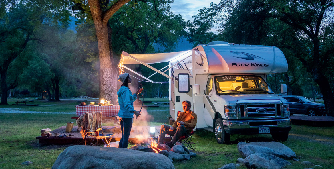 Top 7 Essentials for Mastering Full-time RVing