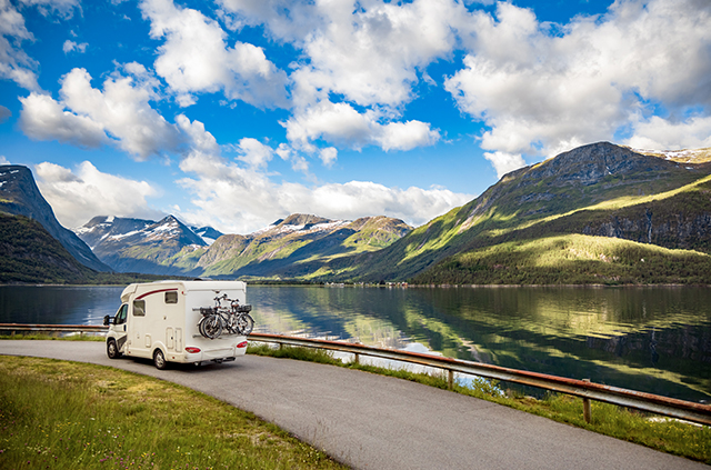 Top 5 Ways to Balance RV Work Life: Remote Jobs, Office Set-Up, Road Connectivity, Travel & Work Balance, Time Management